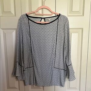 LOFT White and Black Geometric Peplum-Style Blouse design size M